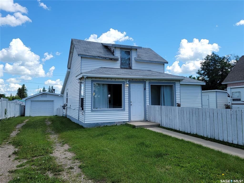Photo de la propriété: 118 1st Street W SK S0M 2T0