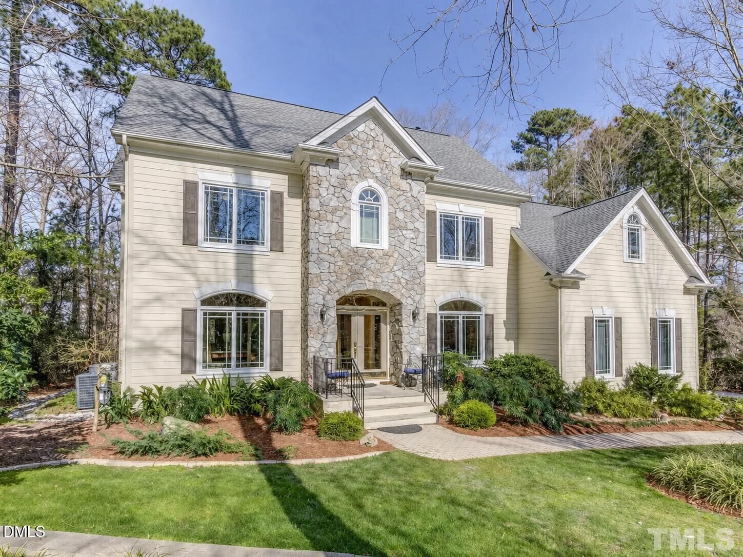 Property Photo: 103 Withwyndle Court NC 27518