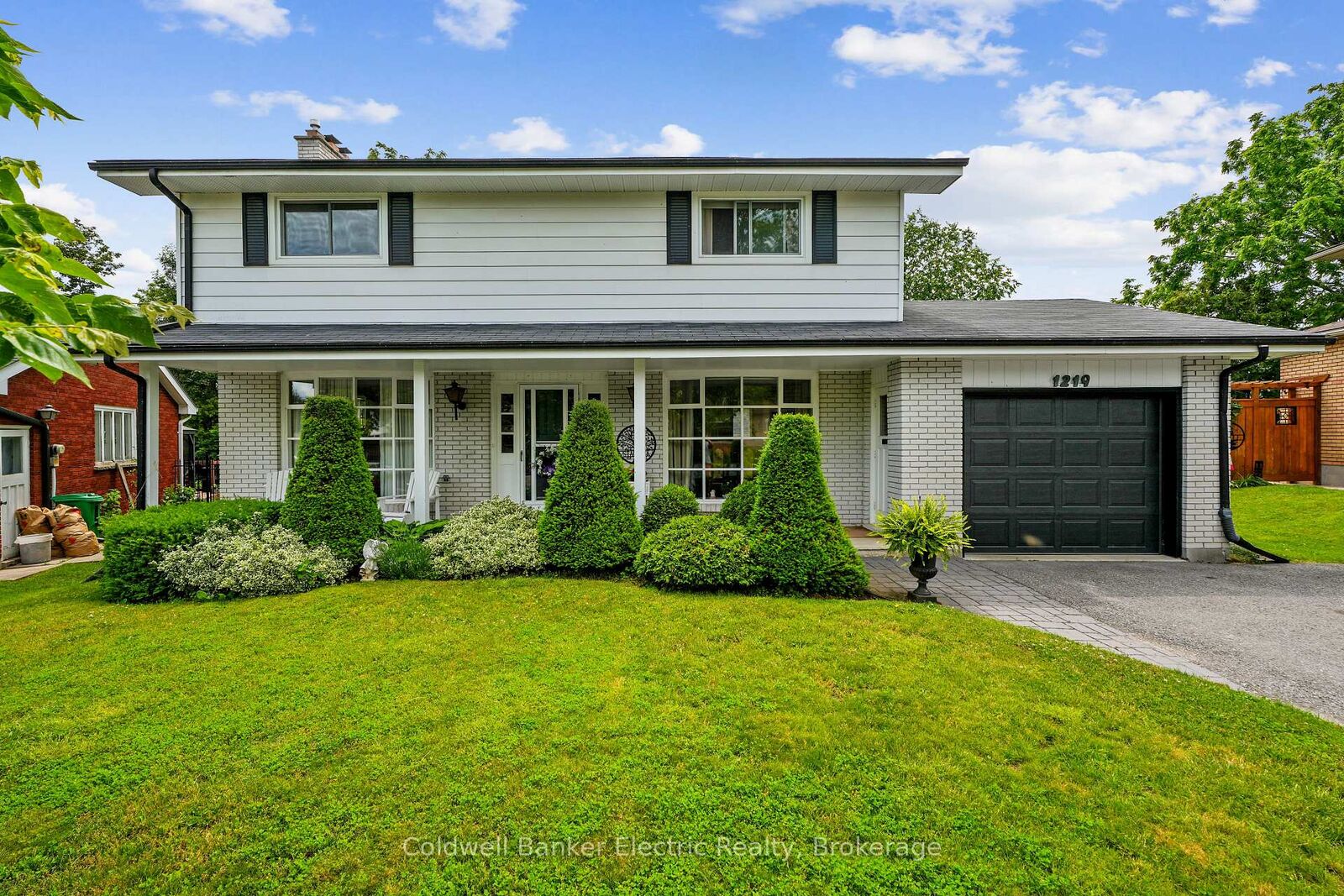 Property Photo:  1219 Edmison Drive  ON K9H 6V2 