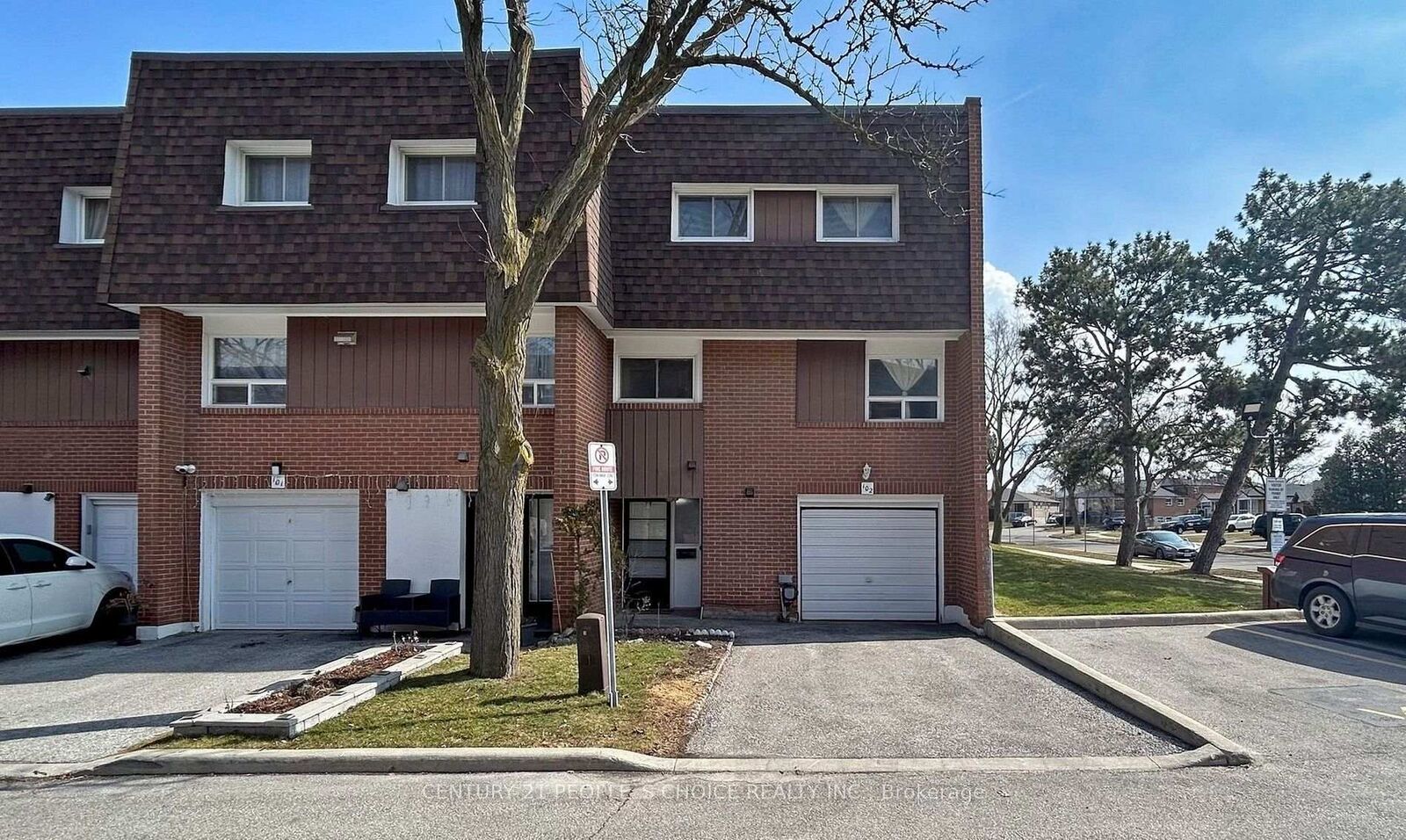 Property Photo: 4 Litchfield Court 102 ON M9V 2A8