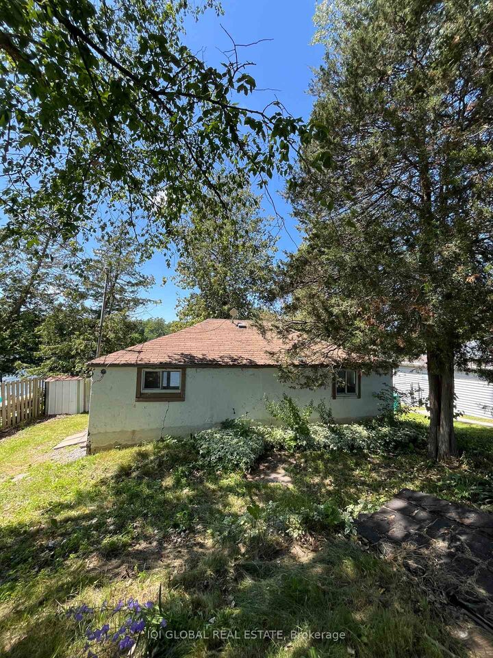 Property Photo:  24 Pines Lane  ON K0K 3E0 