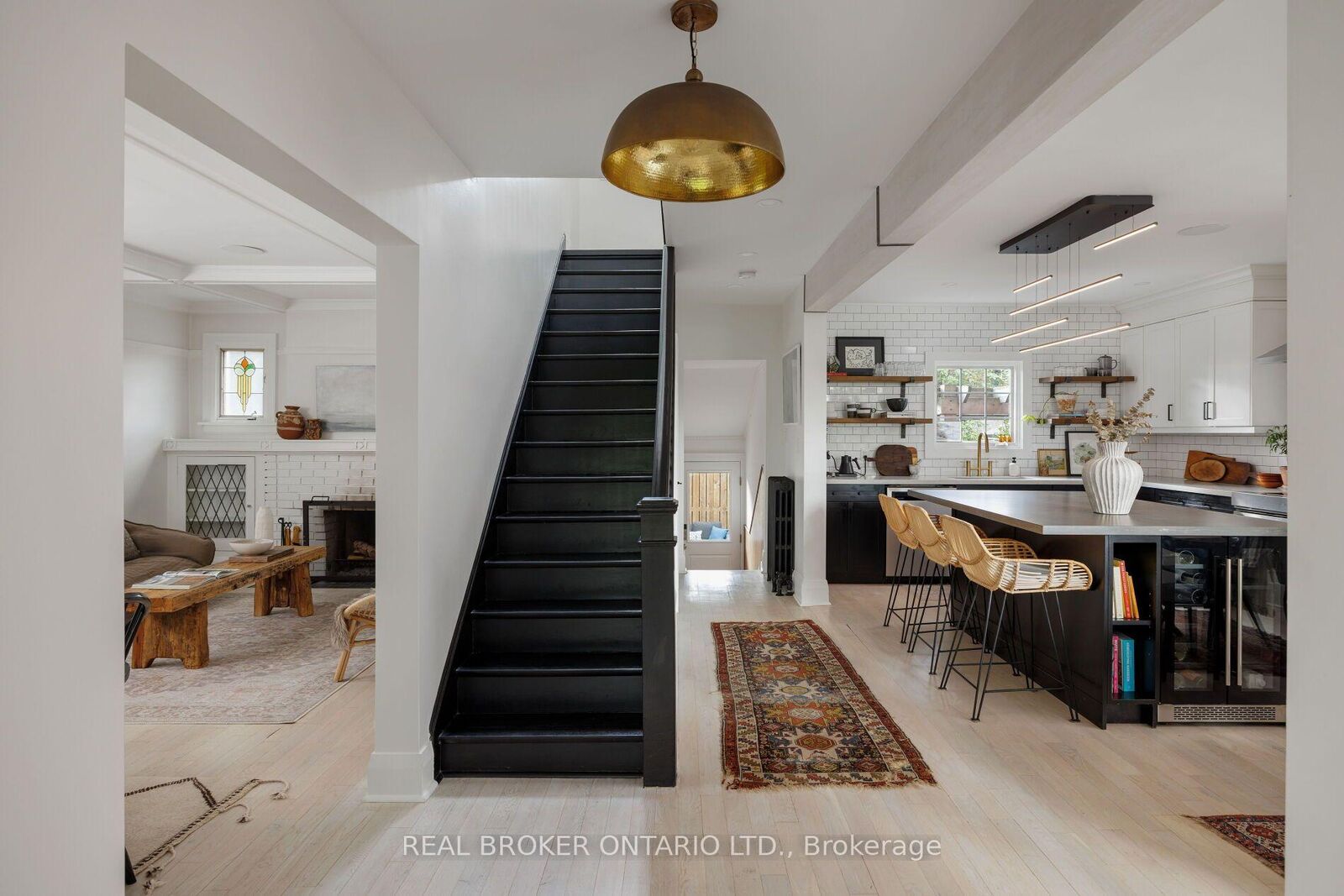Property Photo: 39 Beechwood Drive ON M4K 3H7
