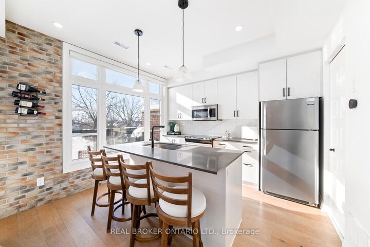 Property Photo: 8167 Kipling Avenue 48 ON L4L 0G4