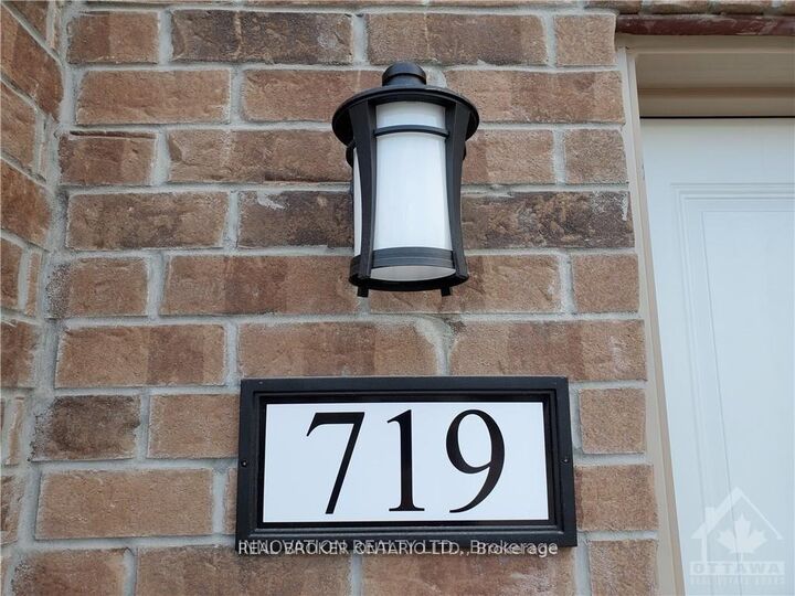 Property Photo:  719 Rouncey Road  ON K2S 1B6 