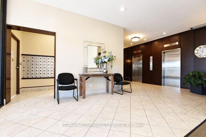 Property Photo:  2951 Riverside Drive 801  ON K1V 8W6 