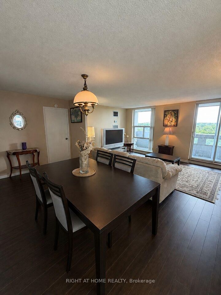 Property Photo: 60 Inverlochy Boulevard 802 ON L3T 4T7