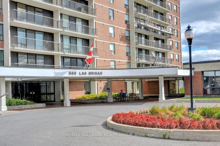 Property Photo:  665 Bathgate Drive 1003  ON K1K 3Y4 