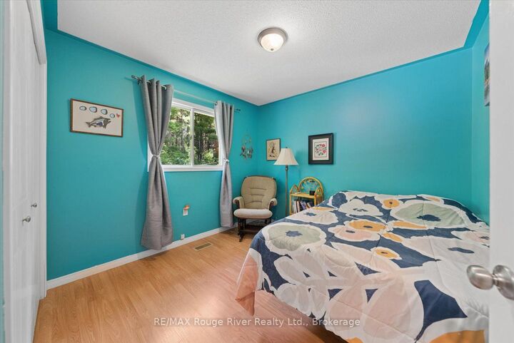 Property Photo:  32 South Maloney Street  ON K0K 2M0 