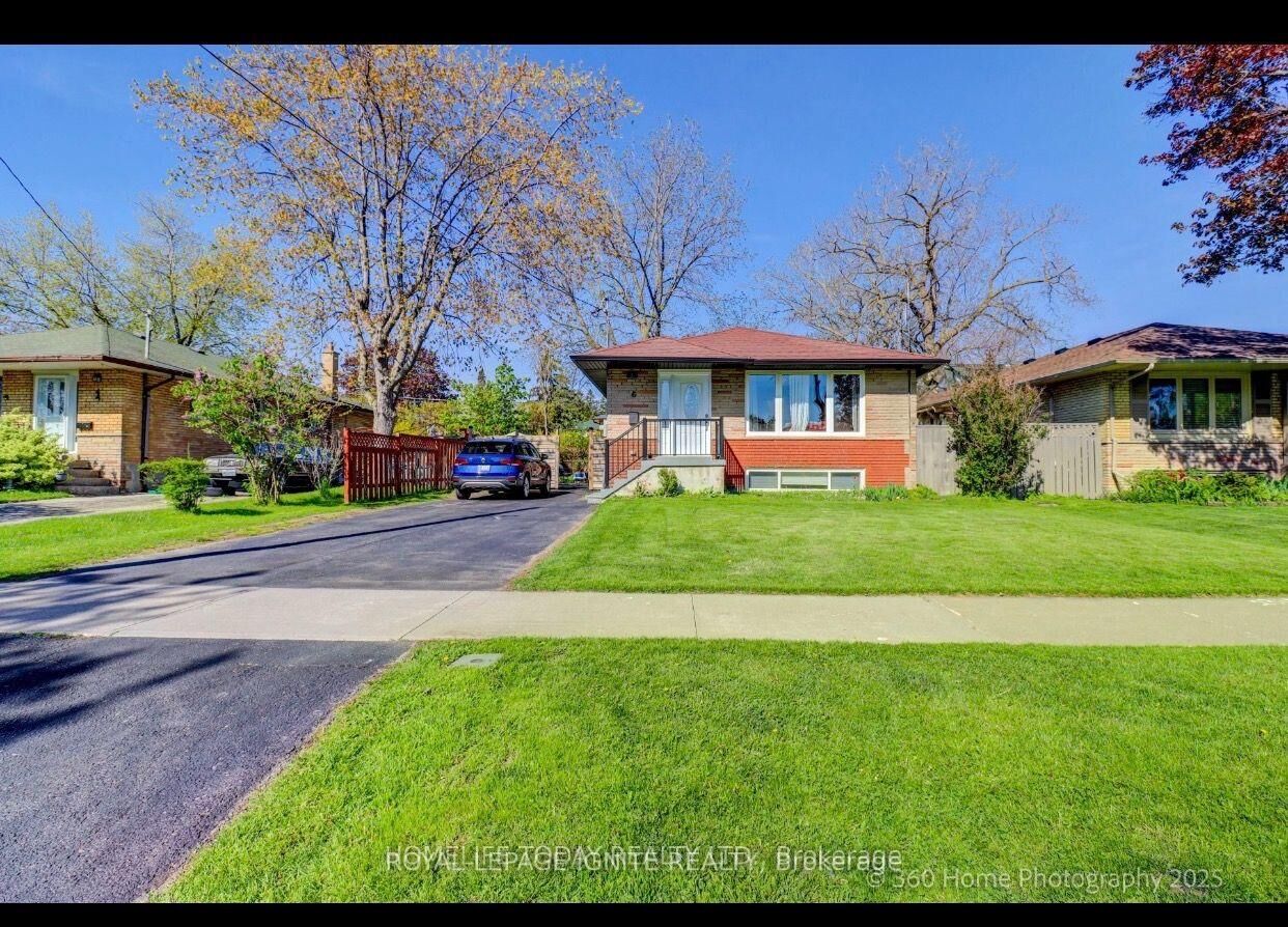 Property Photo: 6 Greyabbey Trail ON M1E 1V7