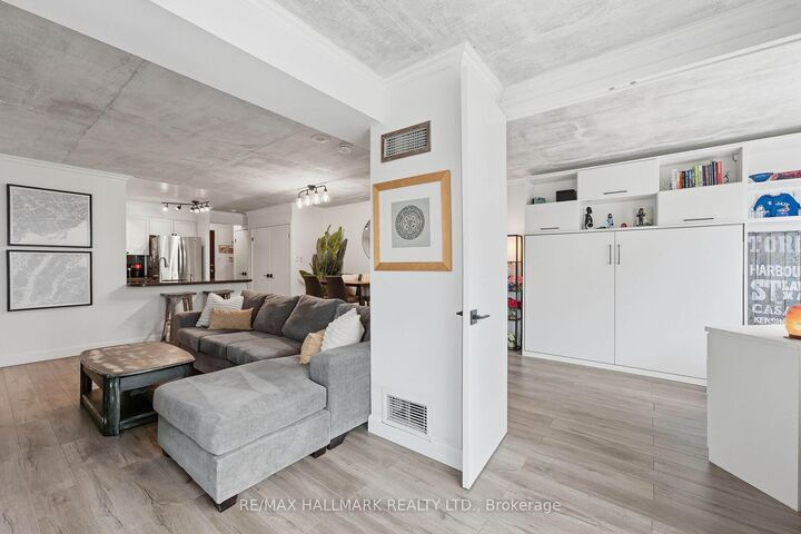 600 Queens Quay W 705 — photo 1