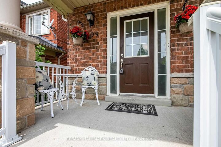 Property Photo:  309 Golden Orchard Road  ON L6A 0N5 