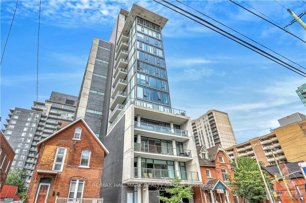 Property Photo:  224 Lyon Street 404  ON K1R 0C1 