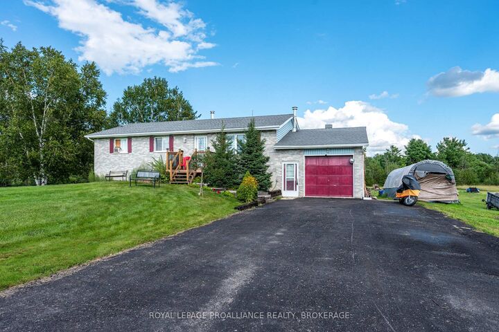 Property Photo: 96 Colebrook Road ON K0K 3N0