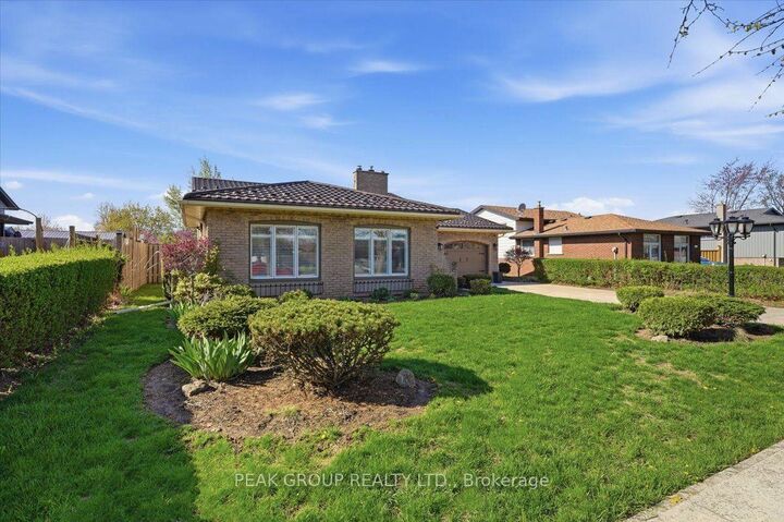Property Photo: 7402 Westfield Drive ON L2J 3V8