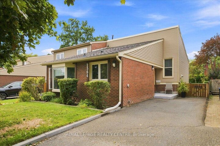 Property Photo: 2564 Mainroyal Street ON L5L 1C9