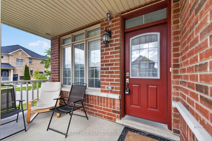 Property Photo:  23 Cobb Street  ON L4G 0W9 