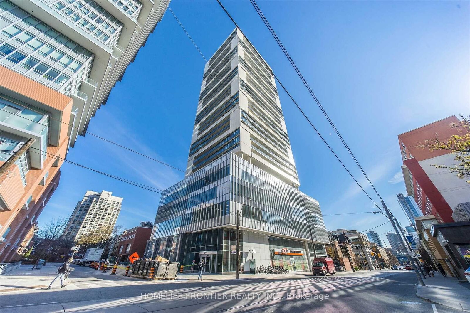Property Photo:  89 McGill Street 1705  ON M5B 0B1 