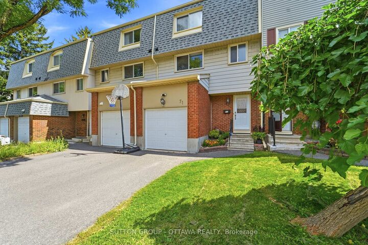 Property Photo:  2415 Southvale Crescent 71  ON K1B 4V1 