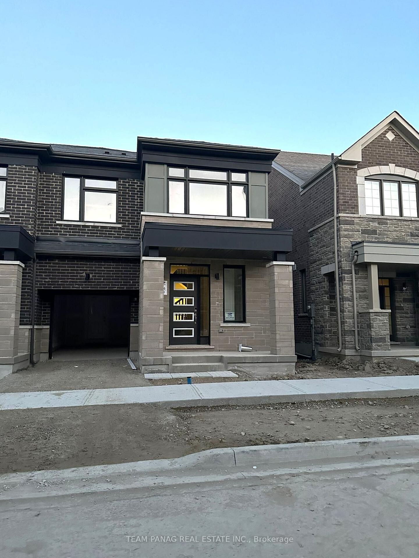 Property Photo:  88 Keppel Circle Upper  ON L7A 0B6 