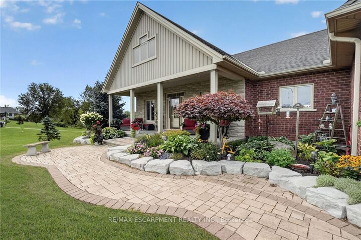 Property Photo: 846 Regional Road 27 N/A ON L0R 2J0