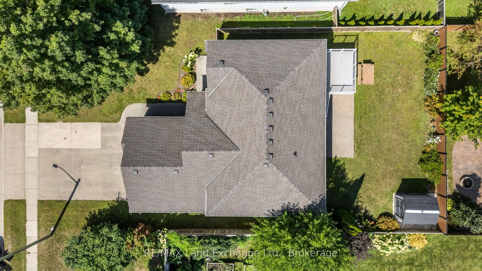 Property Photo: 513 Peirson Avenue ON N0H 2C1