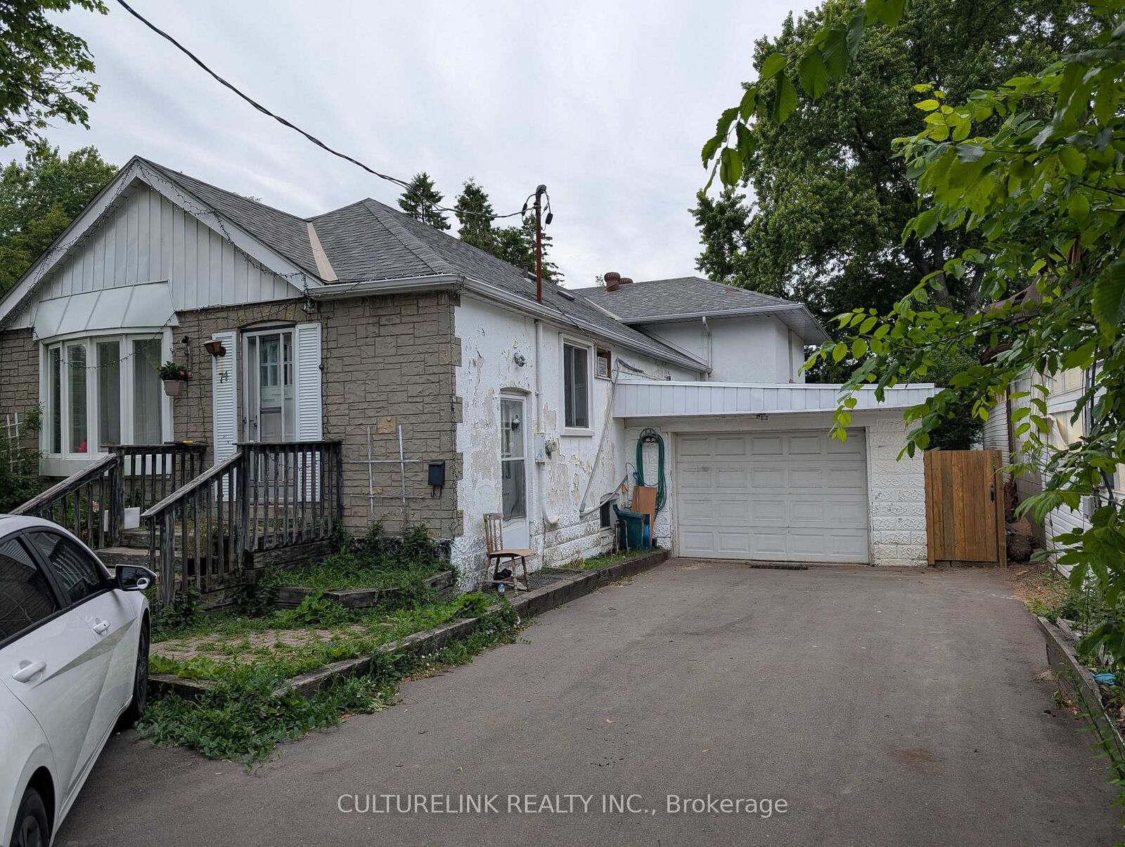 Property Photo:  74 Steeles Avenue E - Basement  ON L3T 1A3 