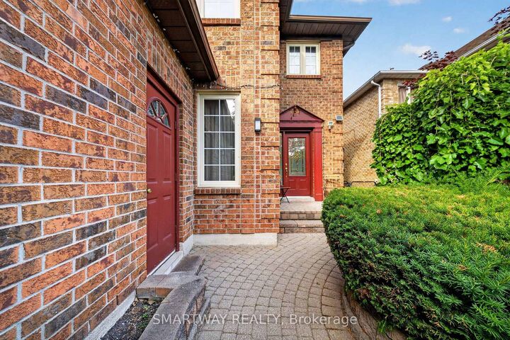 Property Photo: 50 Killarney Court ON L6Z 3B5
