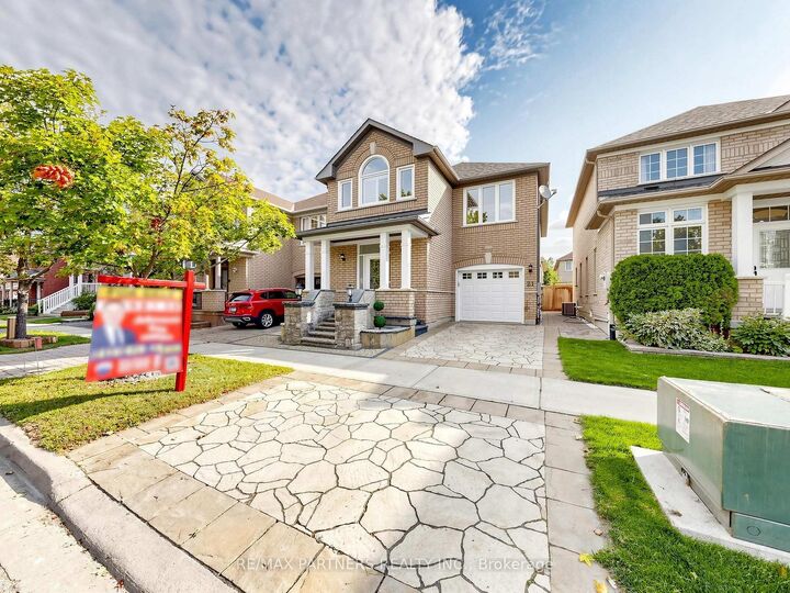 Property Photo: 21 Russell Hill Road ON L6C 2L8