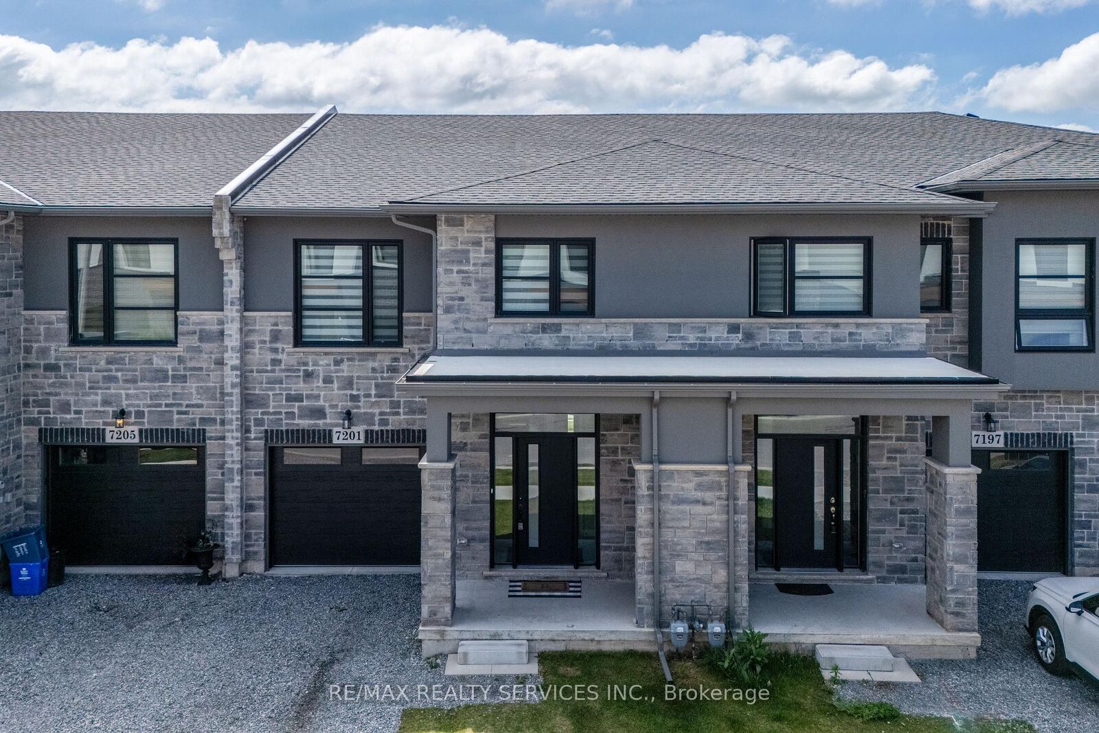 Property Photo:  7201 Parsa Street  ON L2H 3T1 
