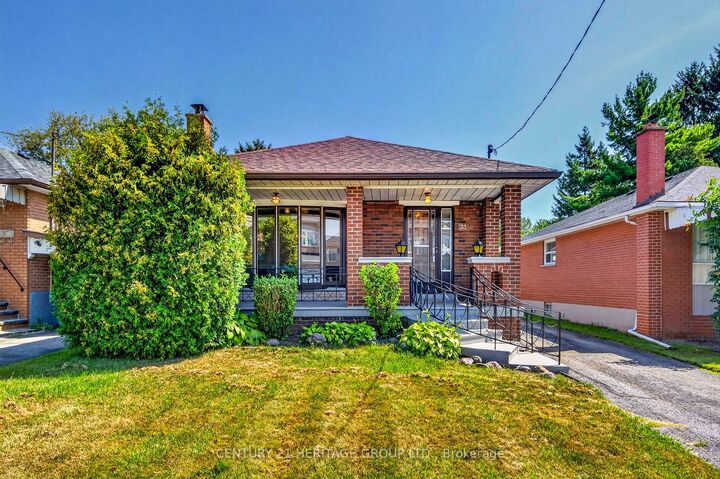 Property Photo: 33 Jeanette Street ON M1M 3G3