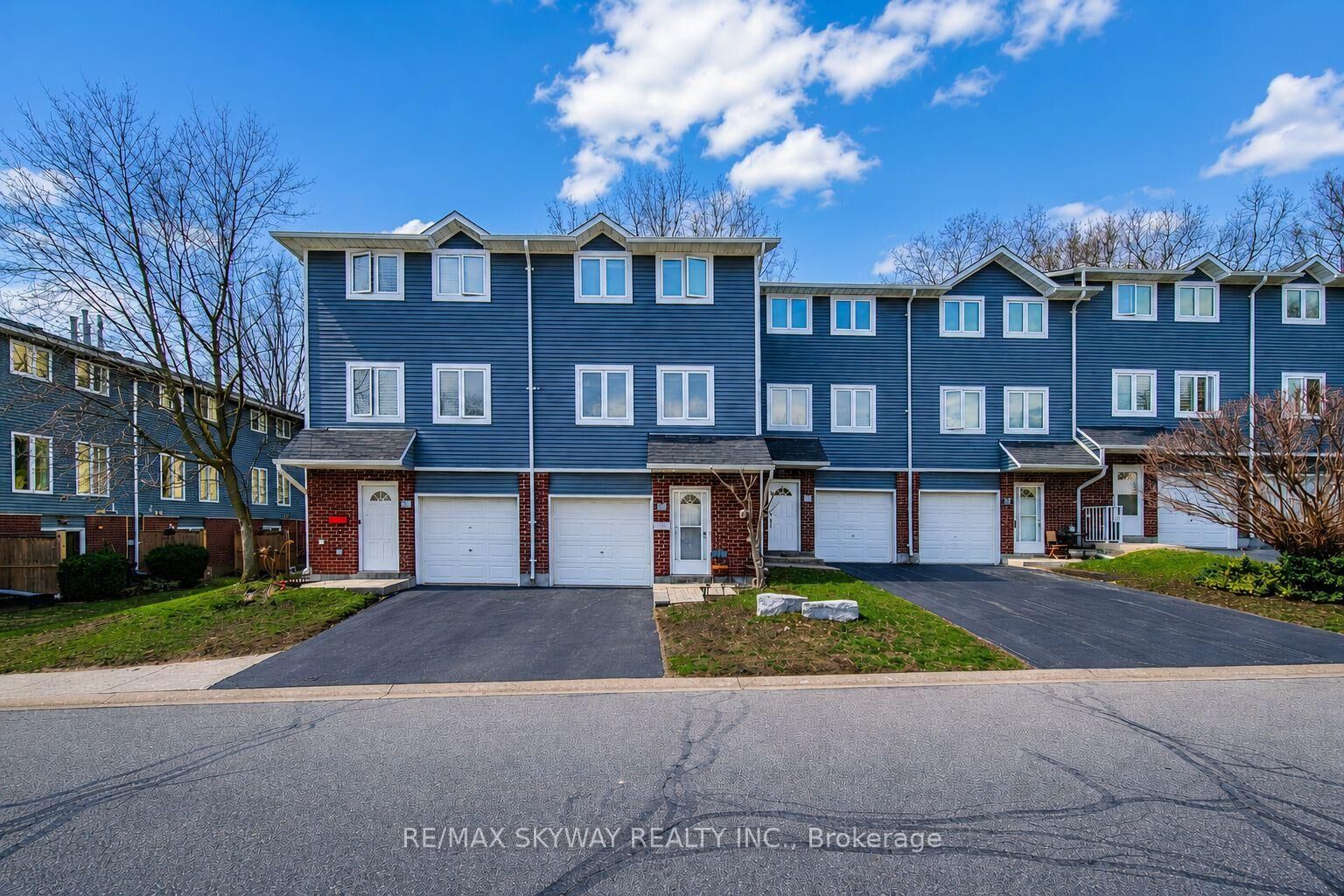 Property Photo:  56 Harris Avenue B  ON N3R 2E9 