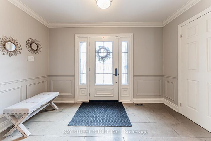 Property Photo:  2191 Dunvegan Avenue  ON L6J 6P2 