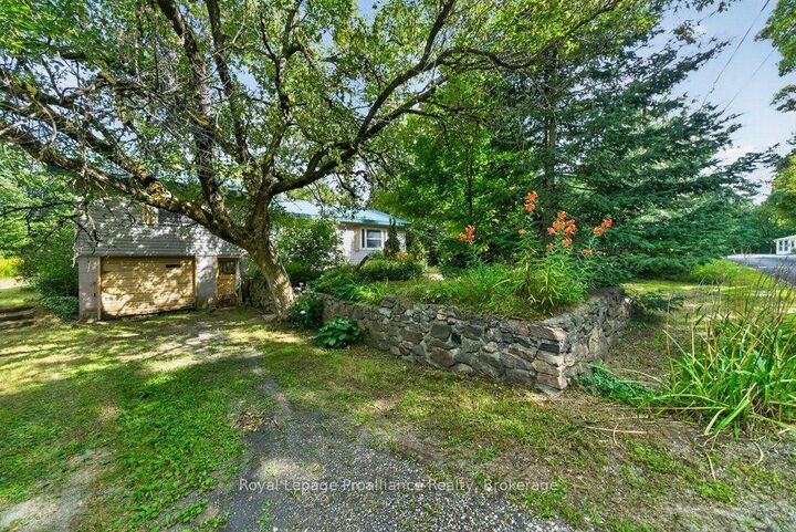 2452 Henderson Road — photo 1