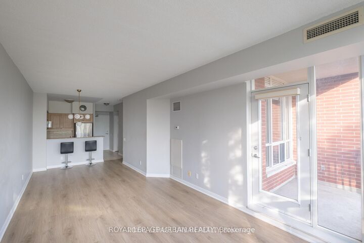 Property Photo:  481 Rosewell Avenue 410  ON M4R 2J1 