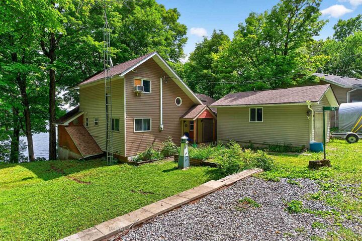 Property Photo:  110 Maple Grove Crescent  ON K0H 2V0 
