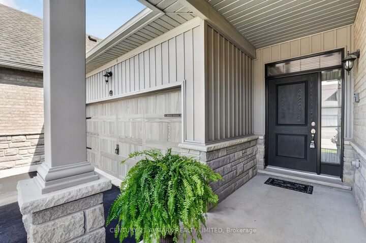 Property Photo: 22 Borden Trail ON L3C 0H1