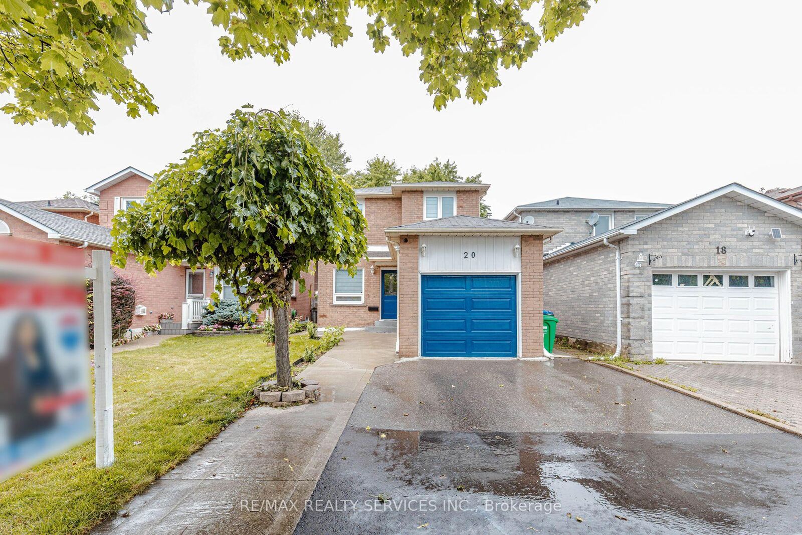 Property Photo: 20 Murdoch Drive ON L6X 3Y2