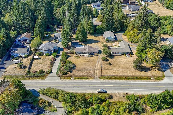 Property Photo: 6780 Island Hwy W BC V0R 1G0
