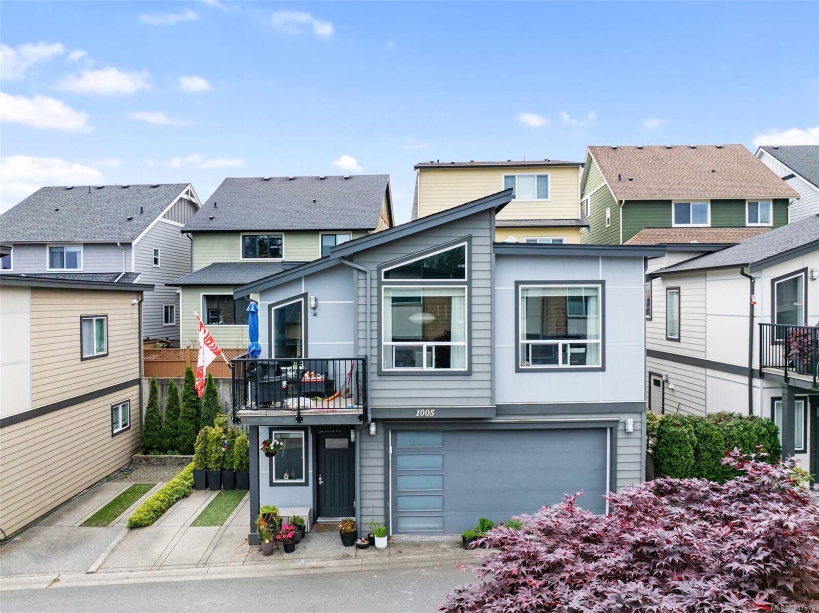 Property Photo: 1005 Boeing Close BC V9B 0R2