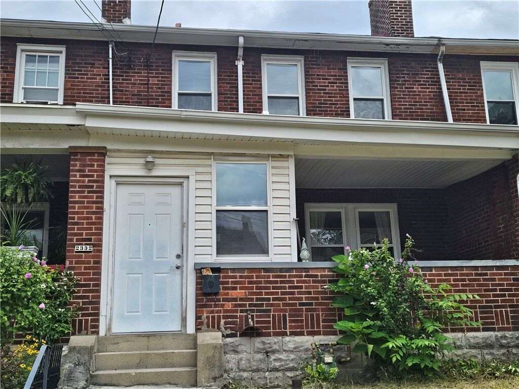 Property Photo: 2332 Sherbrook PA 15217