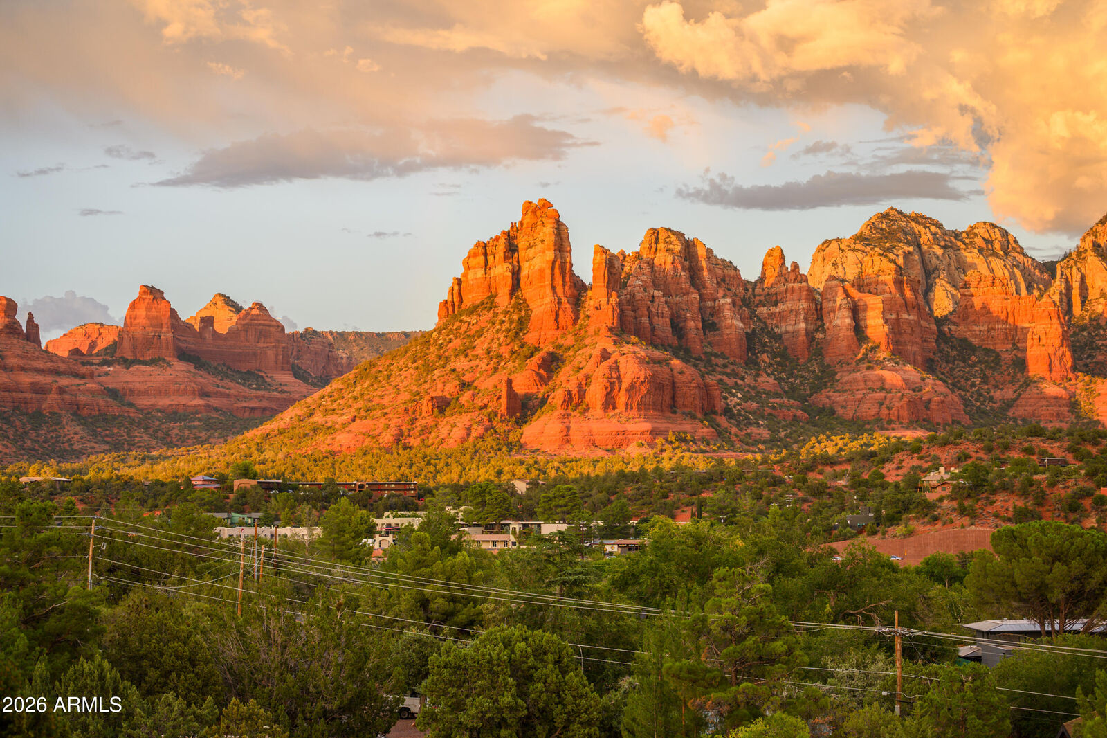 Property Photo:  303 Oak Ridge Lane  AZ 86336 