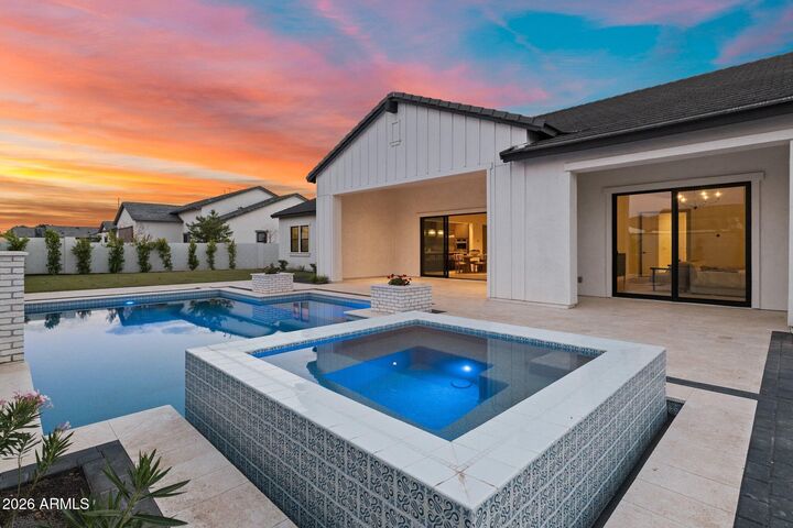 Property Photo: 4311 S Parkcrest Street AZ 85297