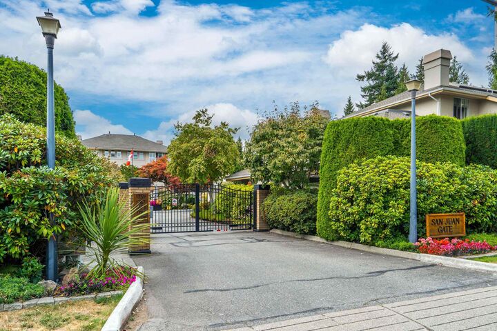 Property Photo: 1759 130 Street 16 BC V4A 8R9