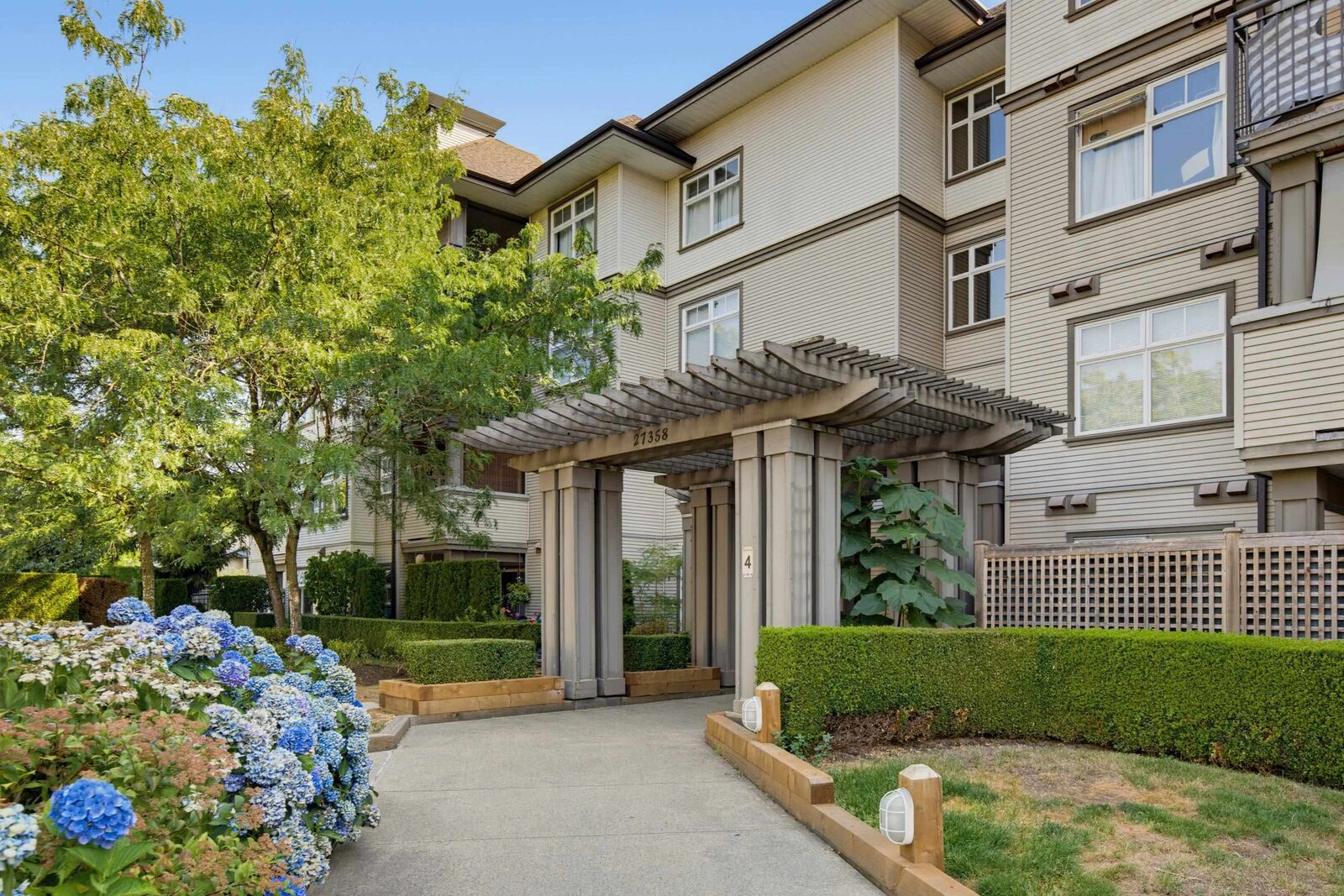 Property Photo:  27358 32 Avenue 344  BC V4W 3M5 