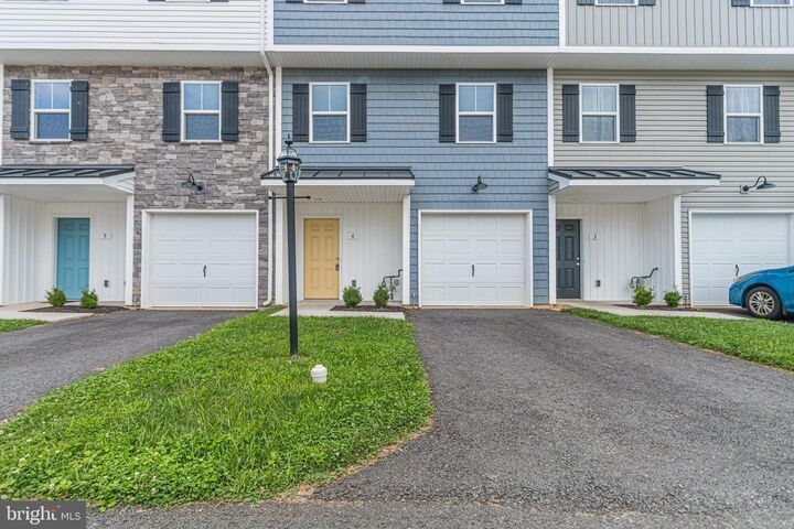 Property Photo: 4 Landing Place PA 17408