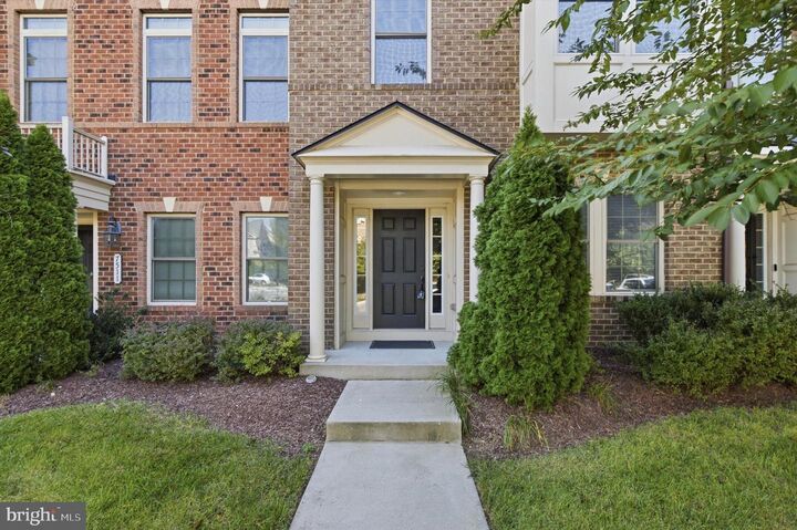 Property Photo:  7513 Thicket Run  MD 21076 