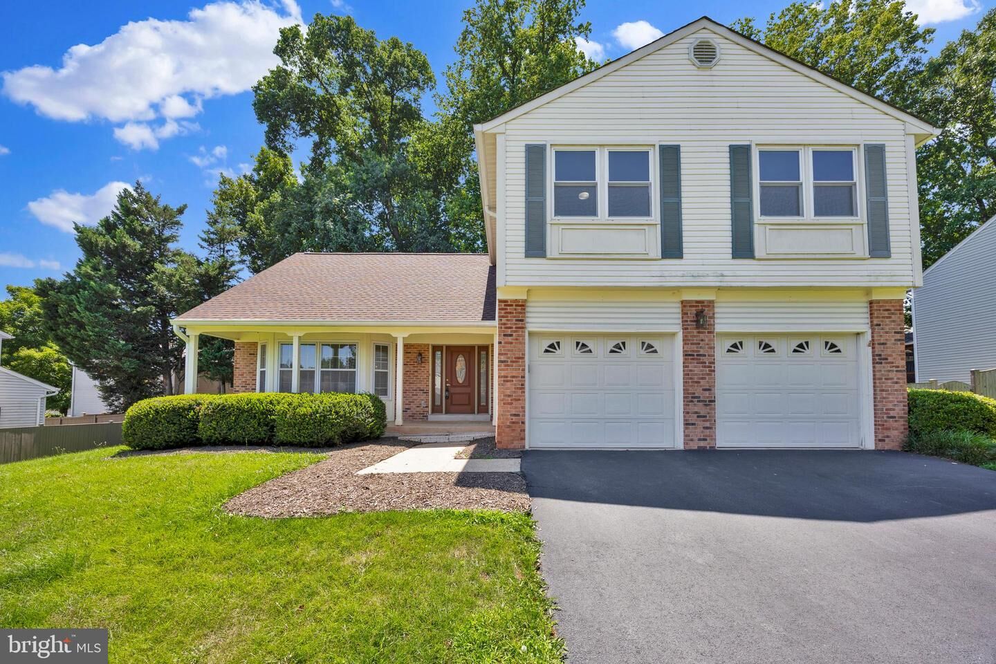 Property Photo: 203 Markwood Drive VA 20165