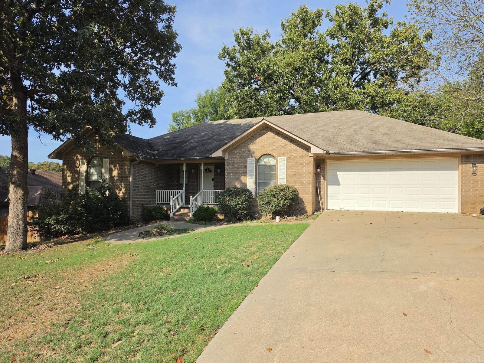 Property Photo:  1685 Nuthatch Cir  AR 72034-8676 