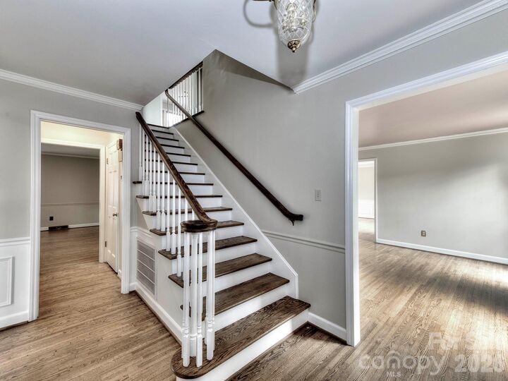 Property Photo: 1401 Heatherloch Drive NC 28054