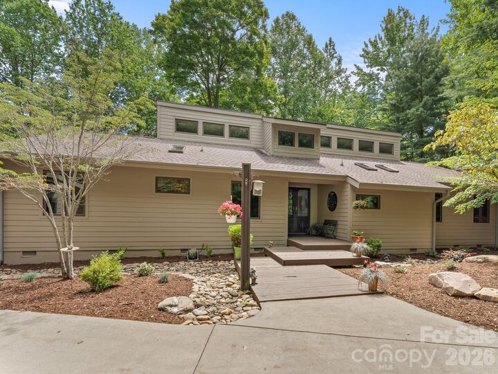Property Photo: 1370 Salola Lane NC 28712